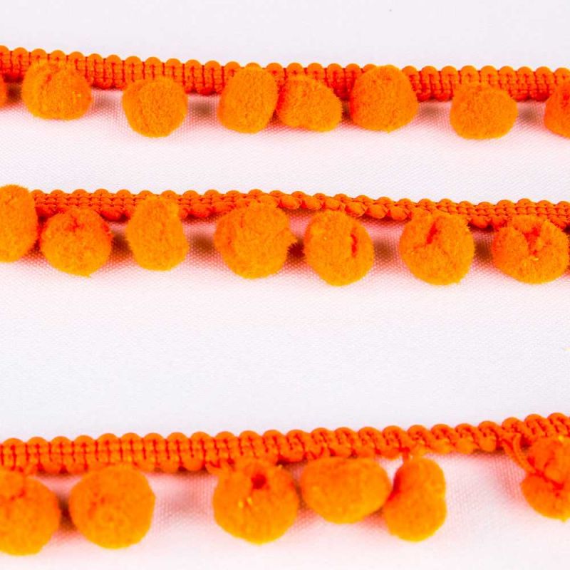 Pompom braids - 2.5 cm / €10.00