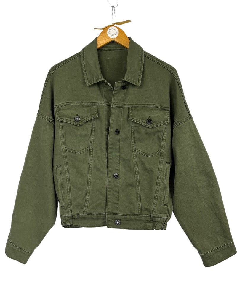 La chaqueta caqui
